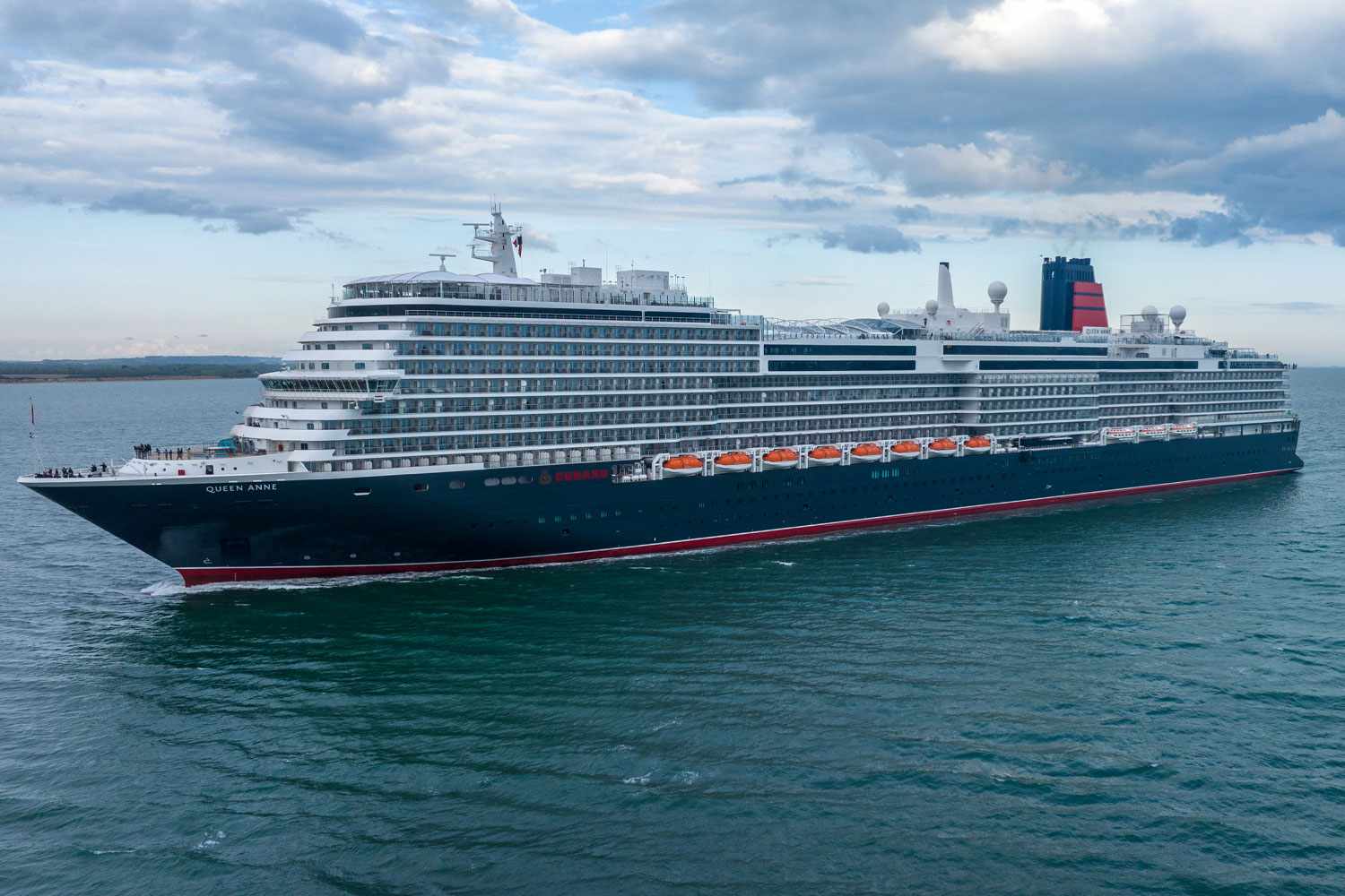 Trending 🇭🇲 Safety Precautions for Cunard Cruise Line Passengers in Piracy-Prone Waters